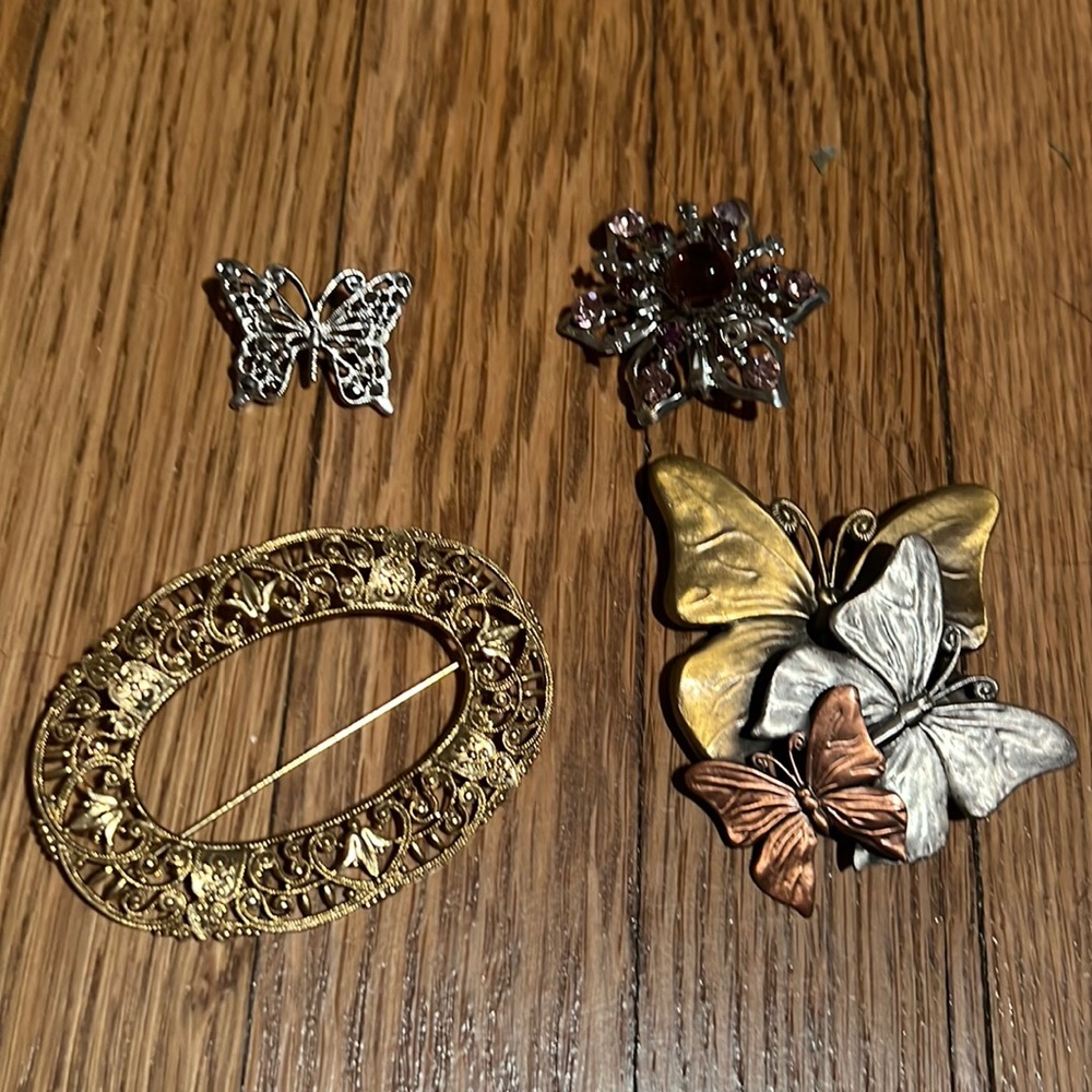 Bundle of 4 Costume Pins
